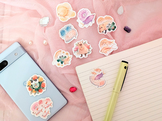 いろいろなところに貼ってね！